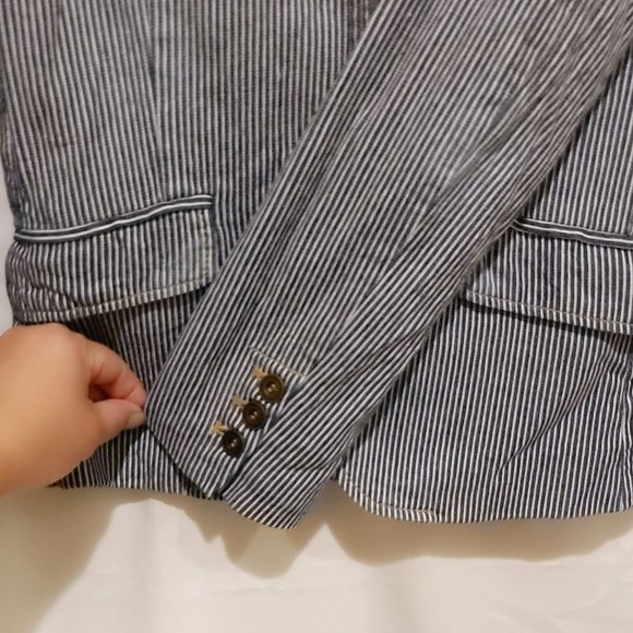 L.O.G.G. By H & M - Blazer Blue and White Stripes  with Revers Collar Pre Owned - Picture 4 of 11